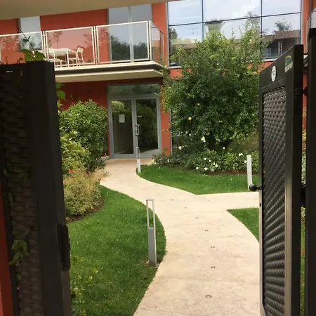 Bilocale Con Piscina Appartement Moniga del Garda