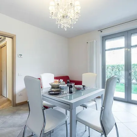Bilocale Con Piscina Moniga del Garda