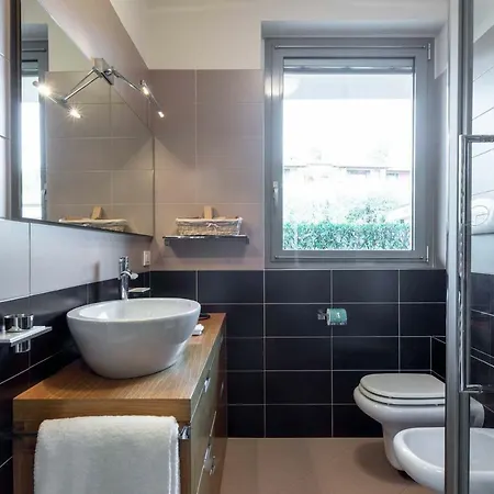 Bilocale Con Piscina Moniga del Garda